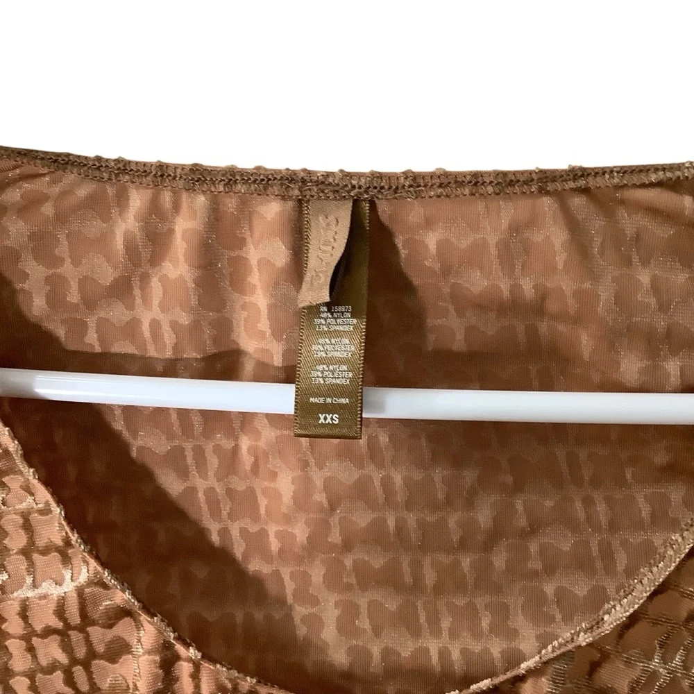 Skims Velvet Glove Brown Crop Top